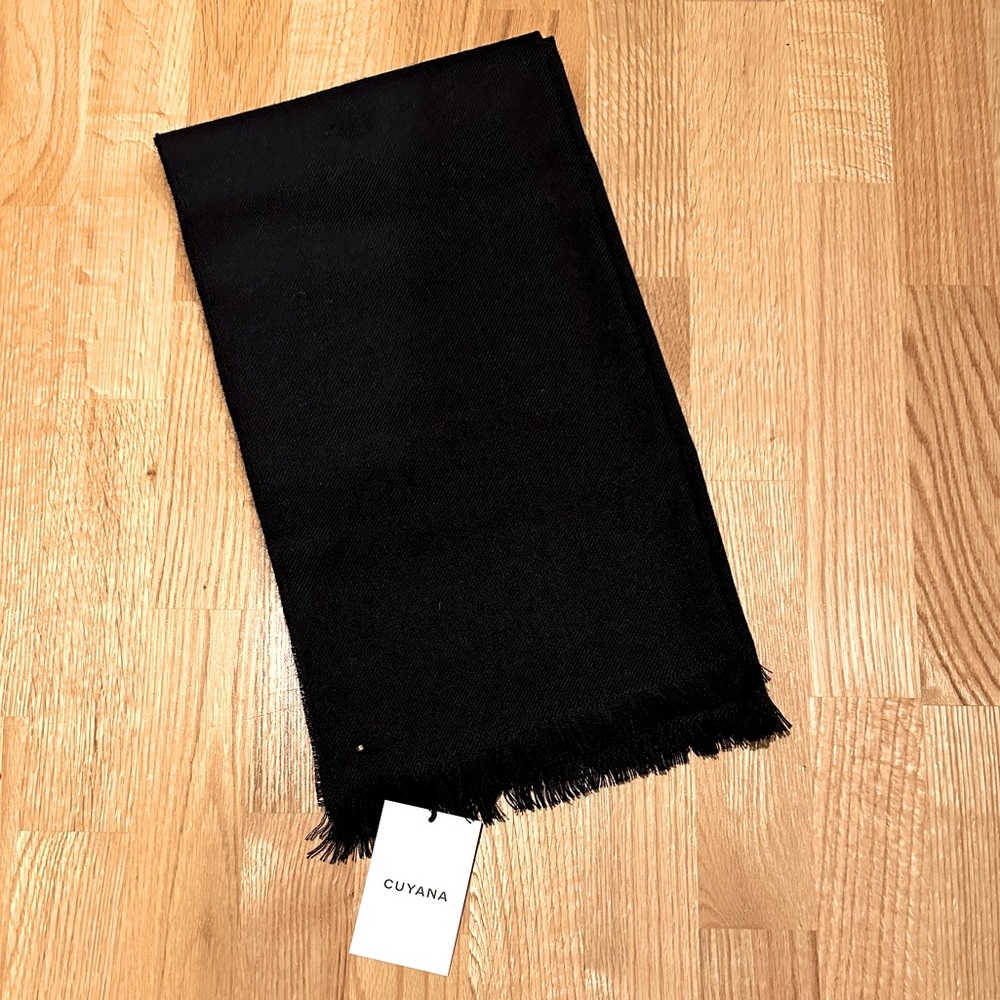 Cuyana black alpaca scarf, NWT